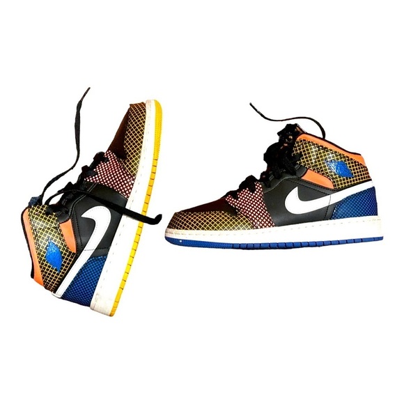 Jordan Shoes - NEW Air Jordan Nike High Top Sneaker size 5Y - fits W 7